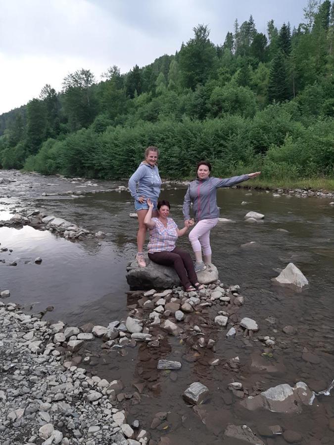 Родинна Оселя 슬랍스크 외부 사진