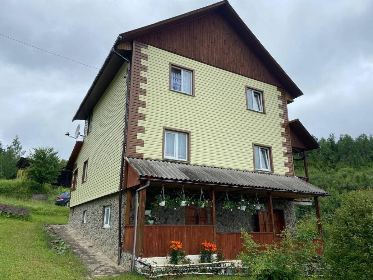 Родинна Оселя 슬랍스크 외부 사진